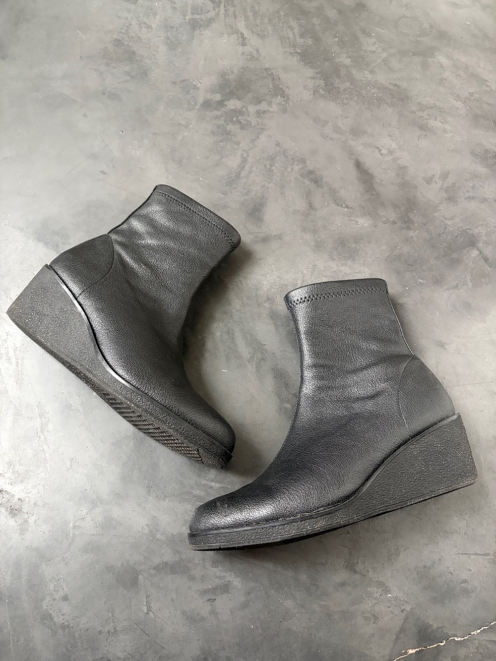 Aerosoles Binnie Black Stretch Wedge Boots